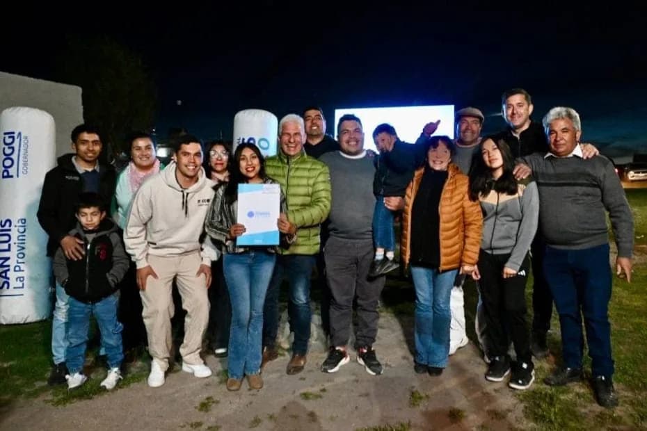 Claudio Poggi encabezó este jueves en La Vertiente la preadjudicación de viviendas.