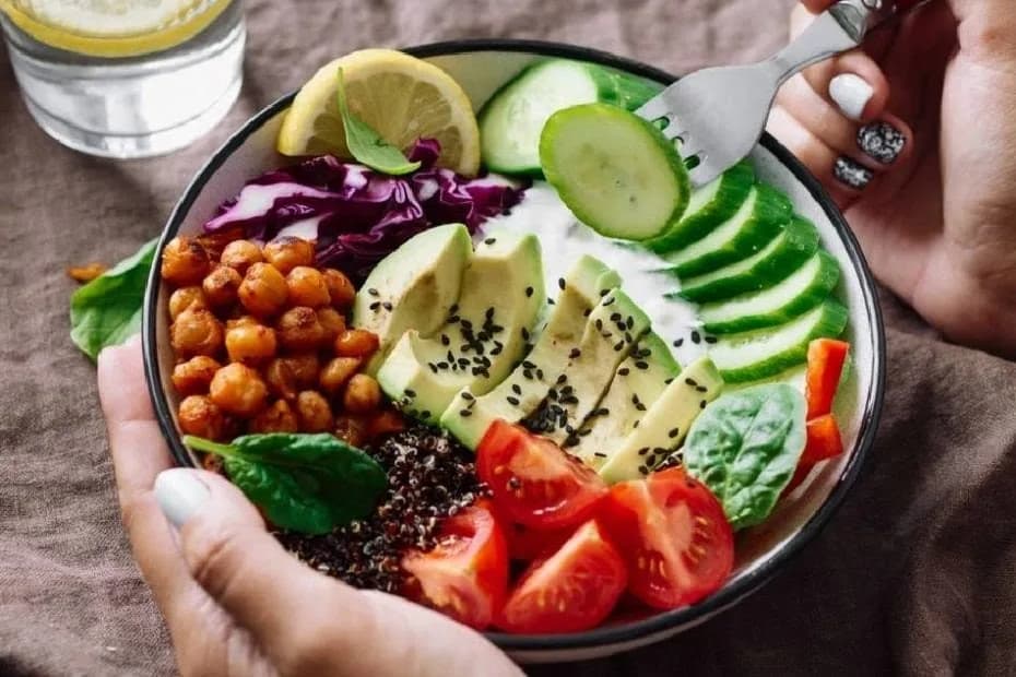 “Los déficits pueden estar relacionados con una mala alimentación”, independientemente de que el patrón incluya exclusivamente alimentos de origen vegetal o también productos de origen animal.