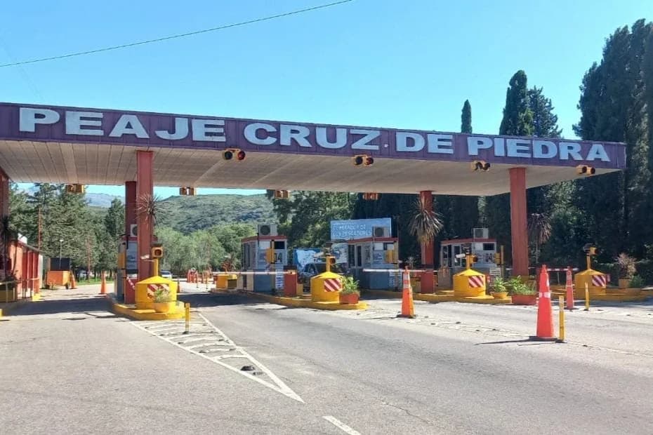 Peaje Cruz de Piedra.