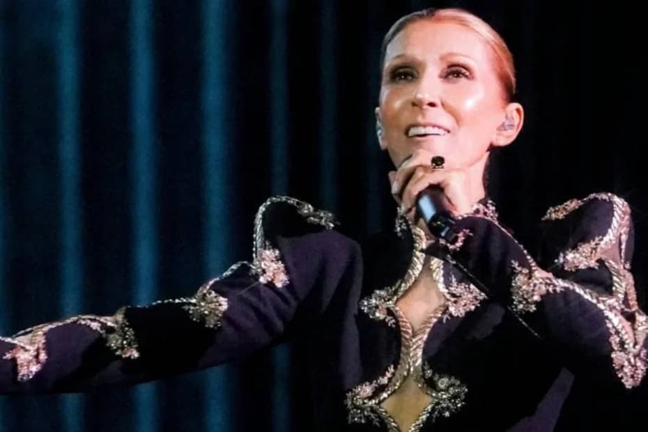 Céline Dion sufrió una fuerte caída en el escenario durante una arriesgada coreografía.