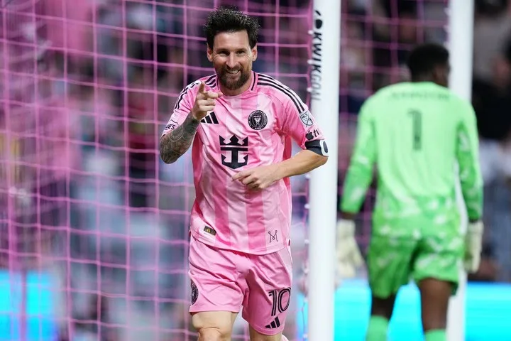 Leo festeja: llegó a 934 goles en su carrera (Rich Storry/Getty Images/AFP).